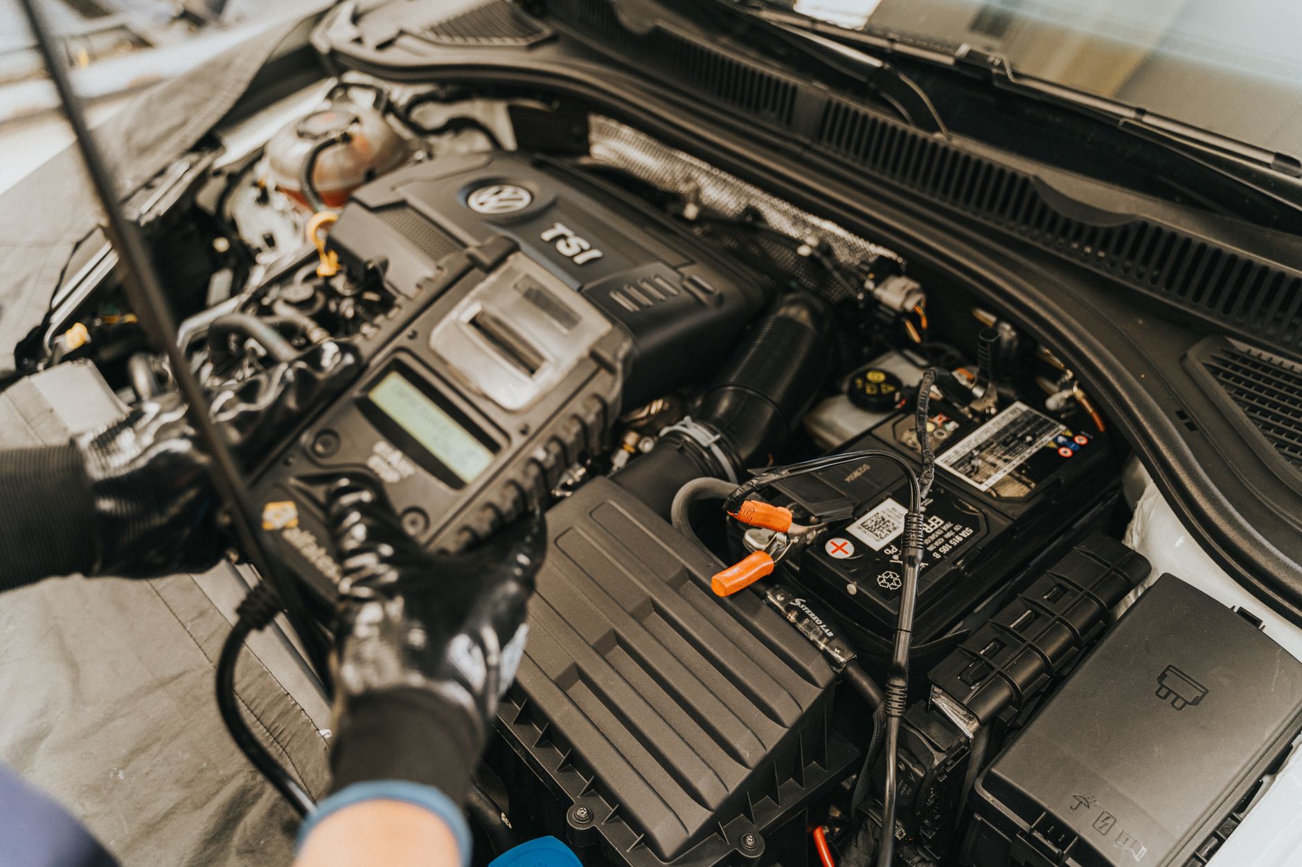 Діагностика двигуна Volkswagen у майстерні