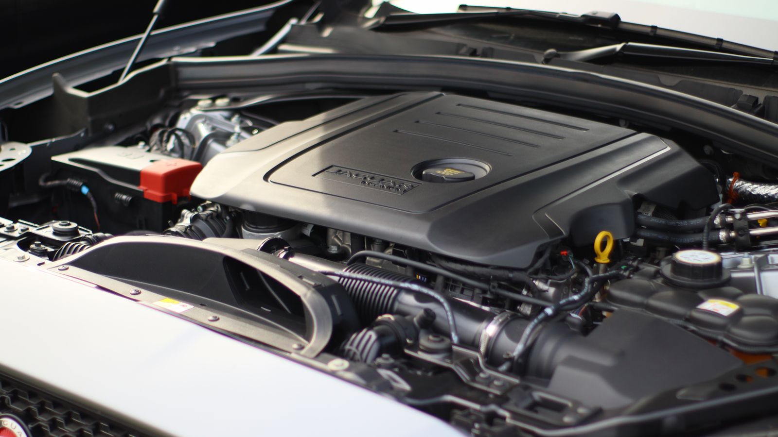 Дилерський адаптер та ноутбук із програмою для Jaguar Land Rover